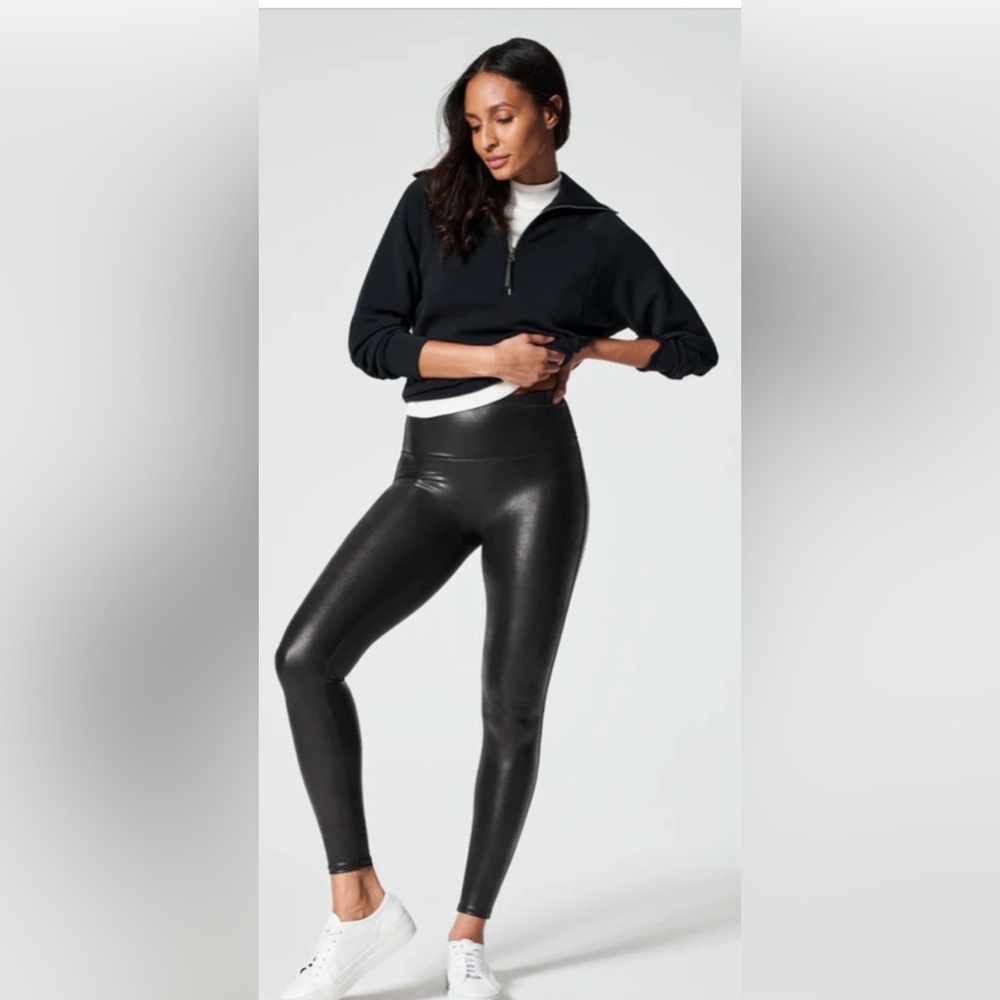 Spanx Faux Leather Leggings size M